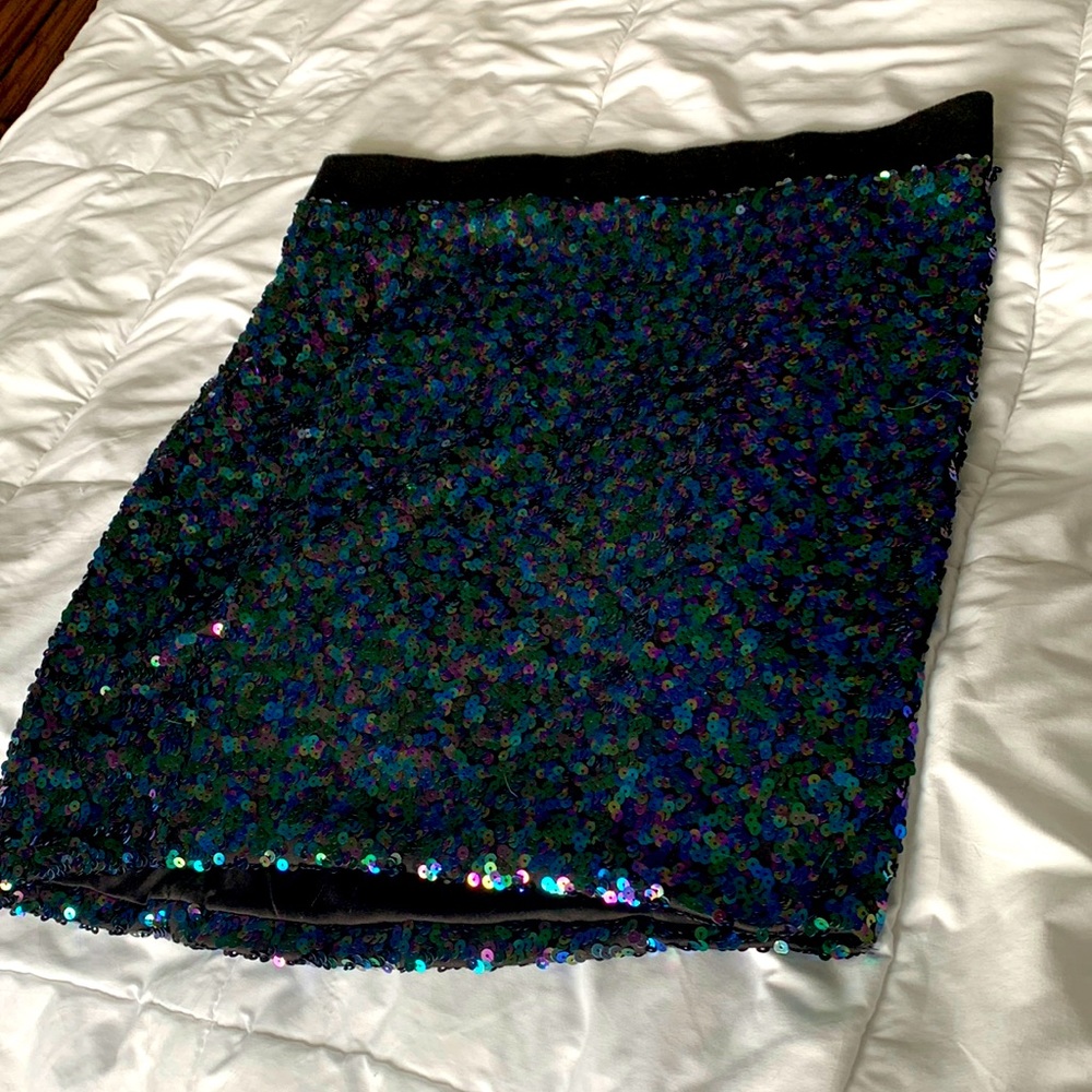 Torrid Mini multi-colored Sequence Skirt, Size 2